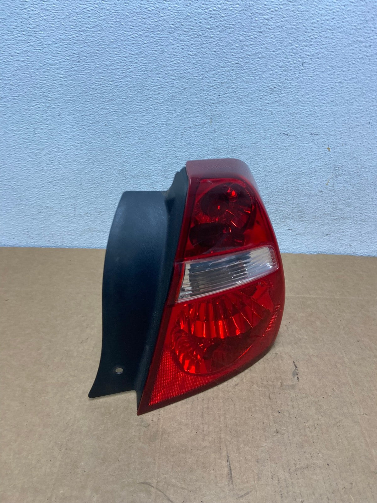 2004 to 2008 Chevrolet Malibu Right Passenger Rh Side Tail Light AD5477 LK2
