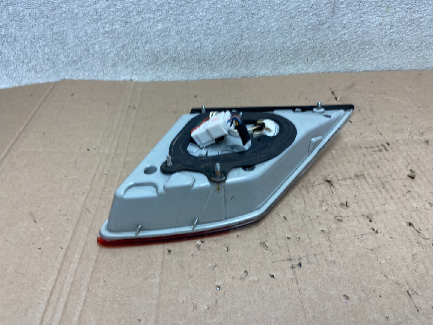 2009-2011 Hyundai Genesis Sedan Right Passenger Inner Tail Light X9333 DW4