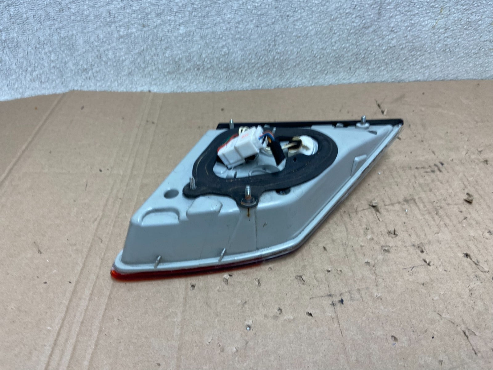 2009-2011 Hyundai Genesis Sedan Right Passenger Inner Tail Light X9333 DW4