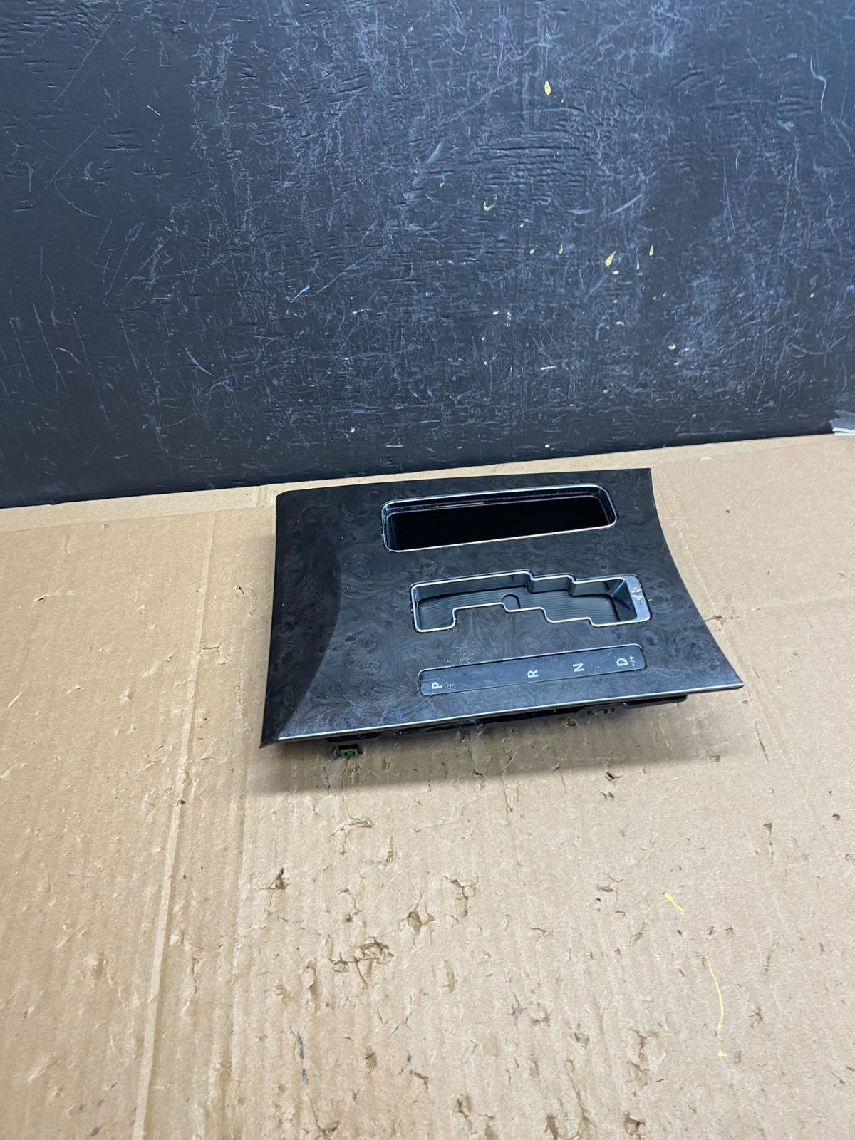 2011 to 2014 Dodge Charger Front Center Shifter Floor Console ad6880 DG1