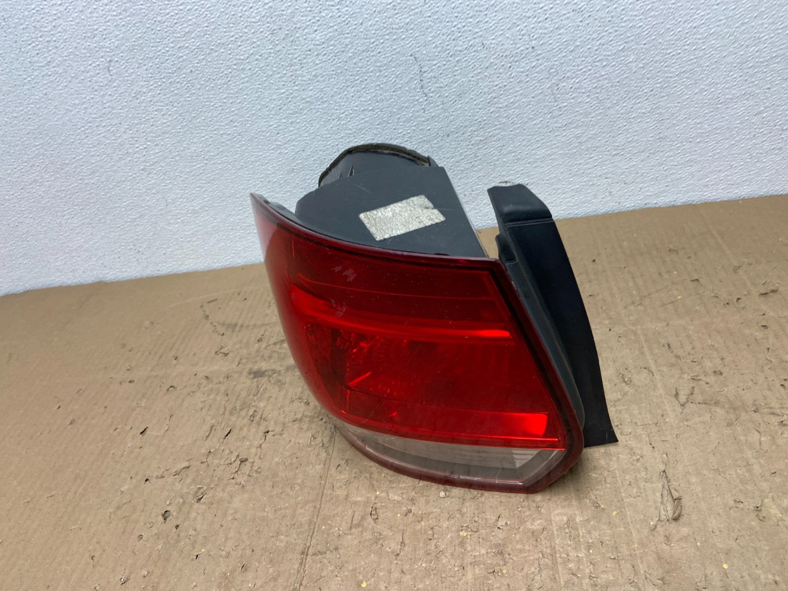 2010-2014 Volkswagen Golf MK6 Wagon Left Driver LH Tail Light OEM AC0302 DW1