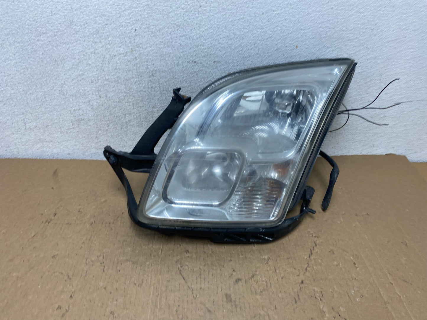 2006 to 2009 Ford Fusion Headlight Left Driver LH Side AD8091 DW0