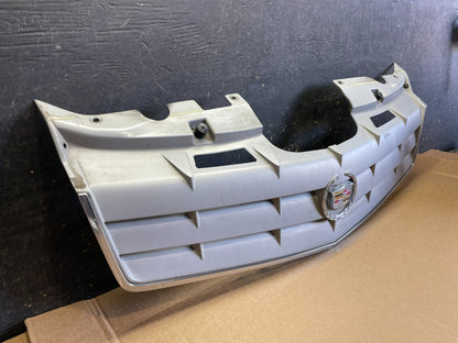 2004 to 2005 Cadillac SRX Front Upper Grille Grill OEM AB2943 DG1