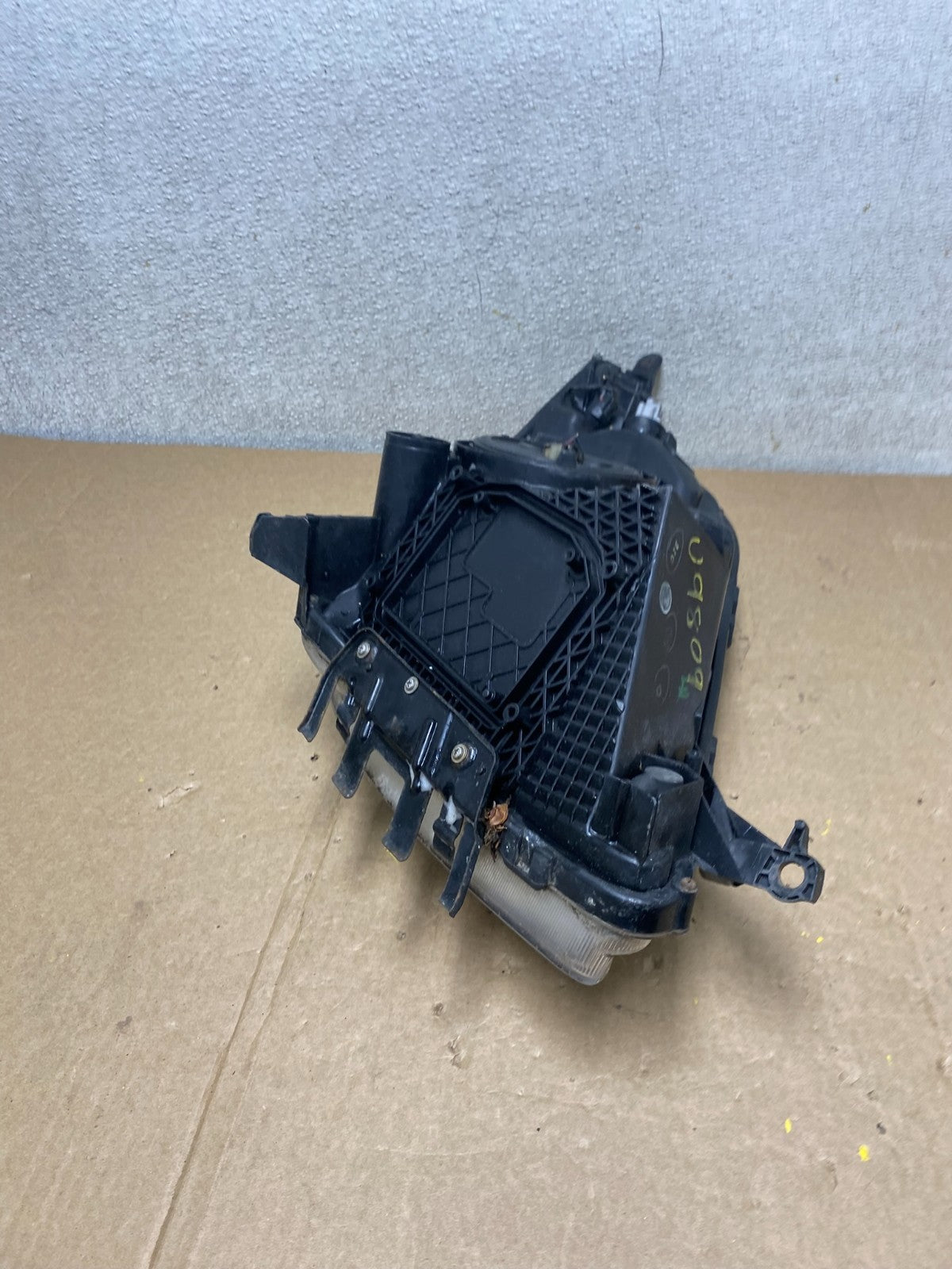 2004 - 2005 Toyota Prius Left Driver Lh Halogen Headlight U9809 DW9