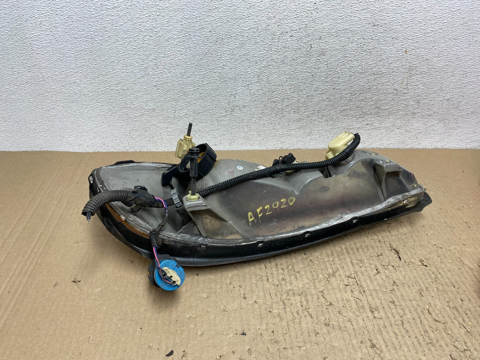 1999 to 2005 Pontiac Grand Am Left Driver LH Headlight AF2920 DW10