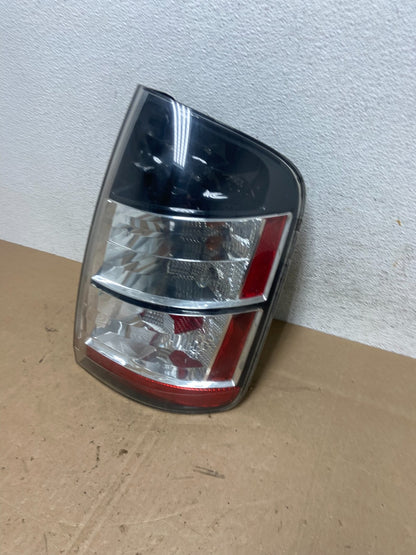2004 - 2005 Toyota Prius Right Passenger Side Rh Tail Light AE5989 DW1