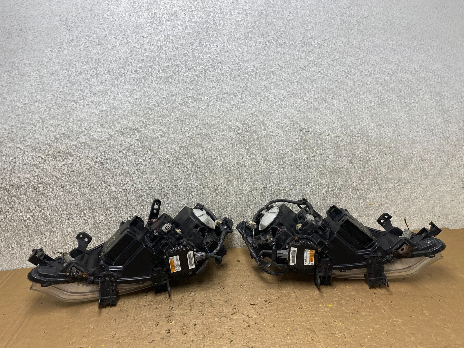 Xenon 2011 2012 2013 2014 Nissan Murano Headlights Left+Right Oem V8590 DW9
