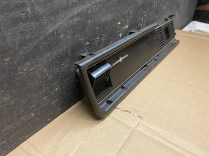 1983 to 1984 Ford Thunderbird Dash Bezel Vent Passenger Side Panel U0039 PS2