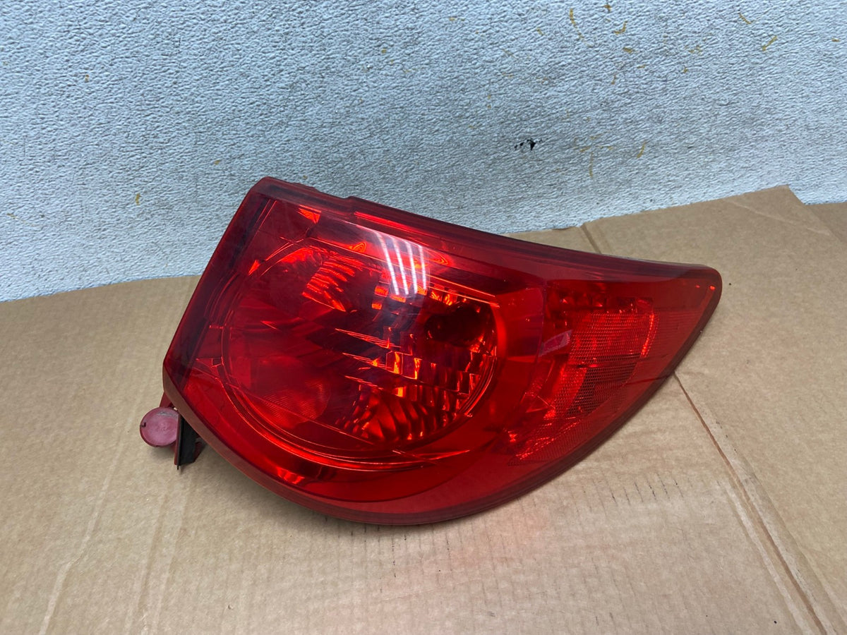 2009 2010 2011 2012 Chevrolet Traverse Right Passenger Tail Light AI3758 LK0