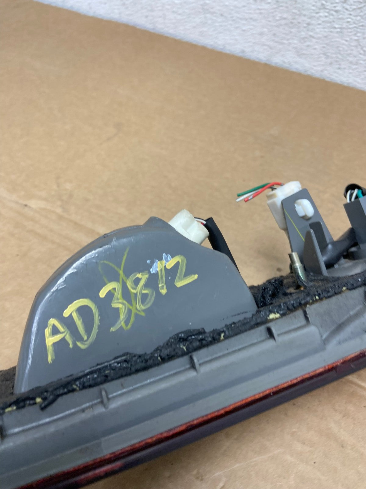 1997 1998 1999 Toyota Camry Tail Light Inner Left Driver LH Inner AD3812 LK5