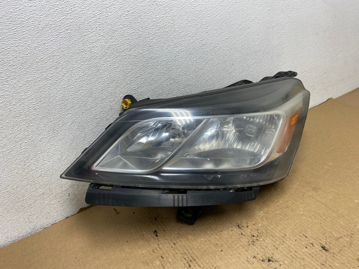 2013-2017 Chevrolet Traverse Left Driver LH Side Headlight Halogen AG2114 LK2