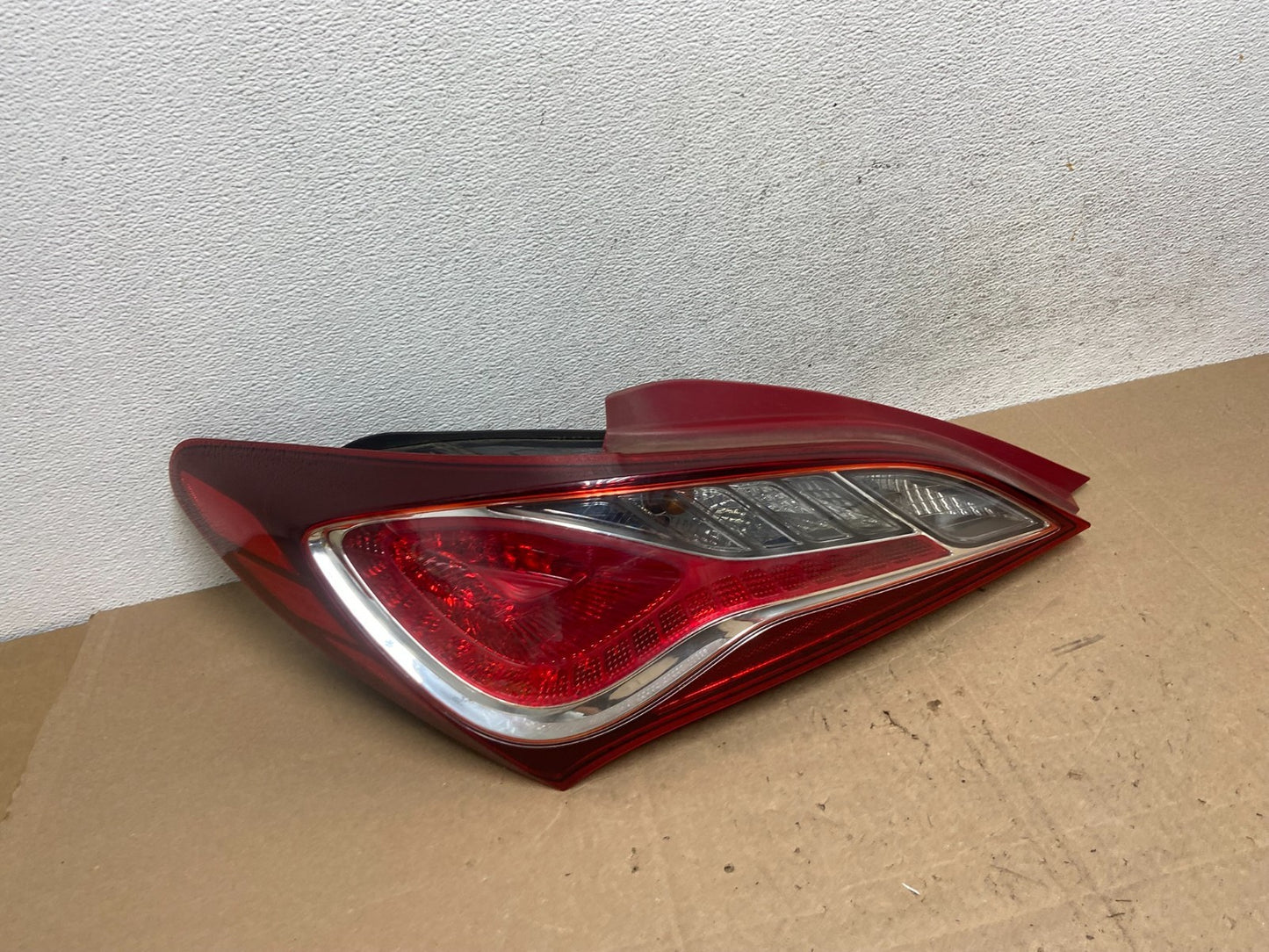 2013-2016 Hyundai Genesis Coupe Left Driver LH Tail Light AE6019 DG2