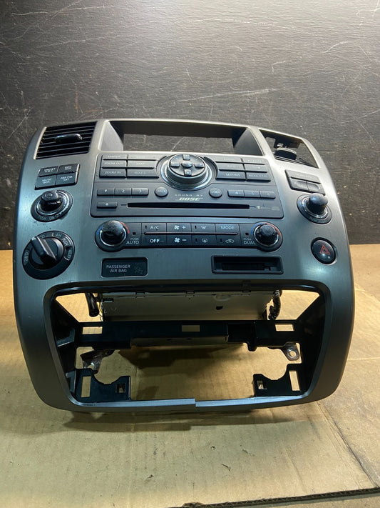 2008 to 2012 Nissan Armada Bose Radio CD Player A/C Climate Control OEM Y3817 DG0