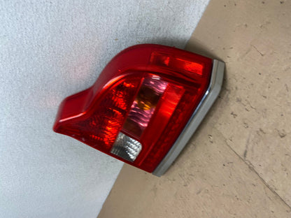 2004 - 2006 Volvo S80 Right Passenger RH Side Tail Light AG5687 LK1