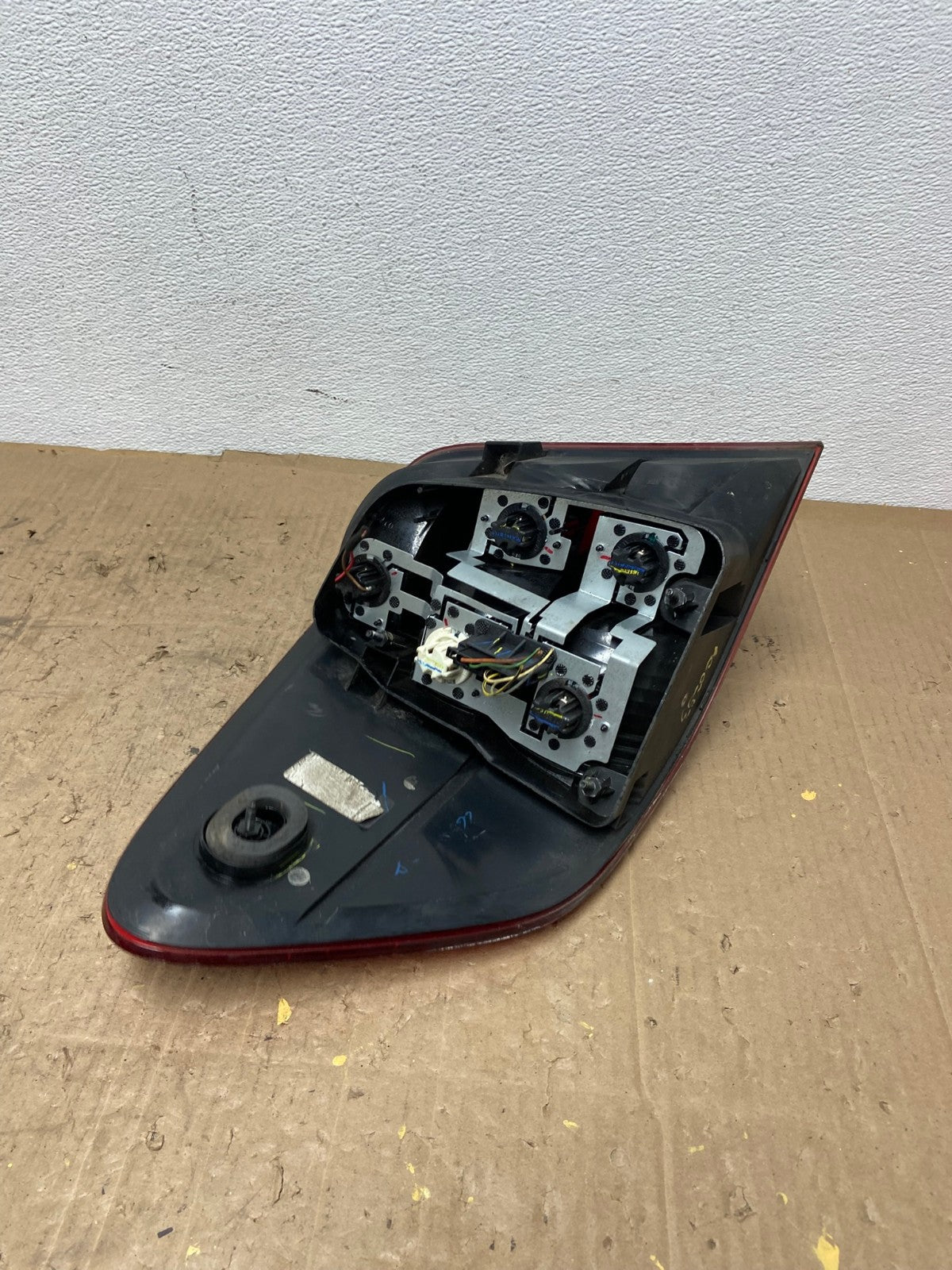 2009 to 2011 Mercedes ML350 ML-Class Right Passenger RH Tail Light AC0252 LK4