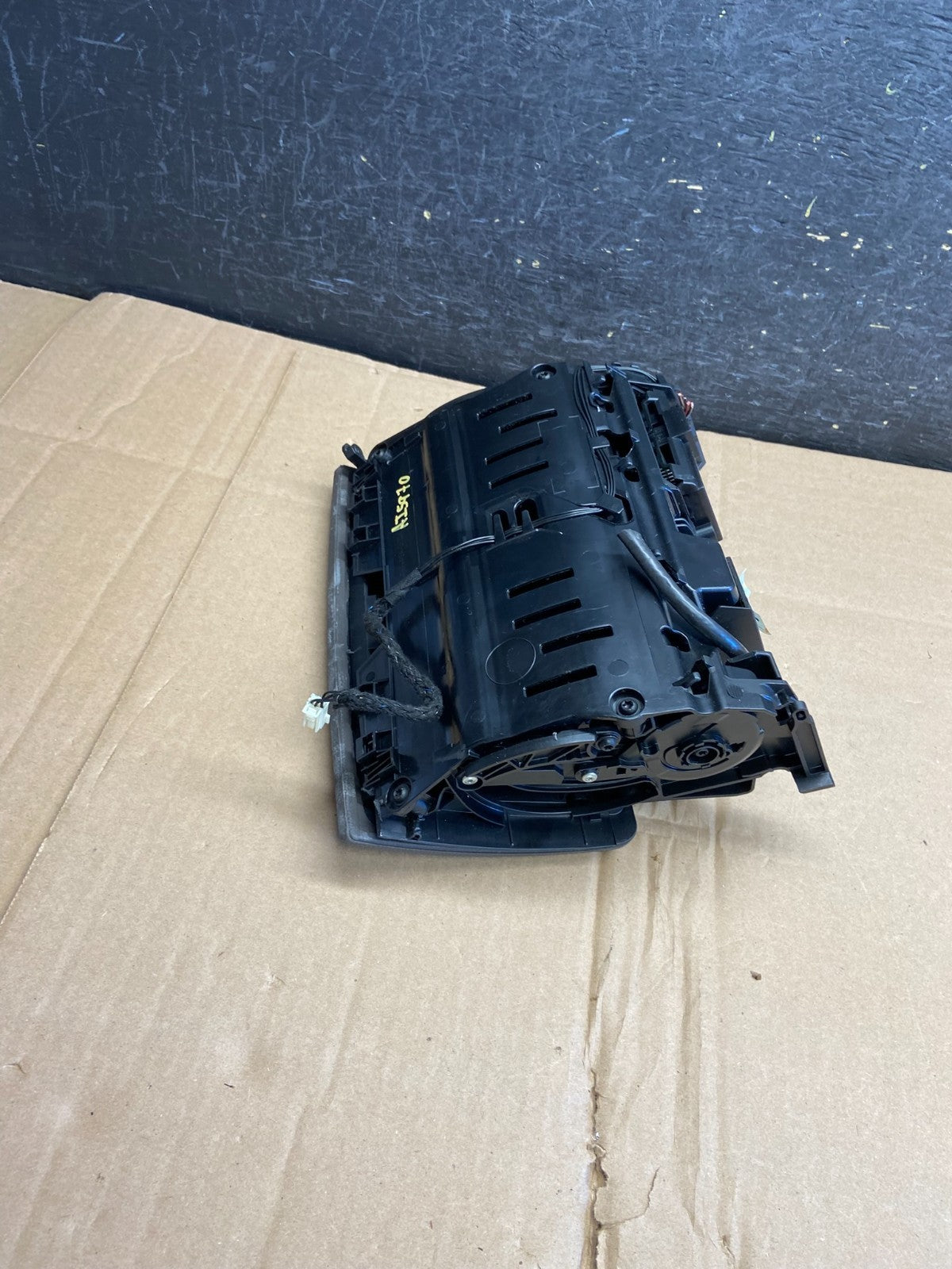 2008 to 2011 Mercedes W204 C300 Dashboard Navigation Display AI5970 Dg4