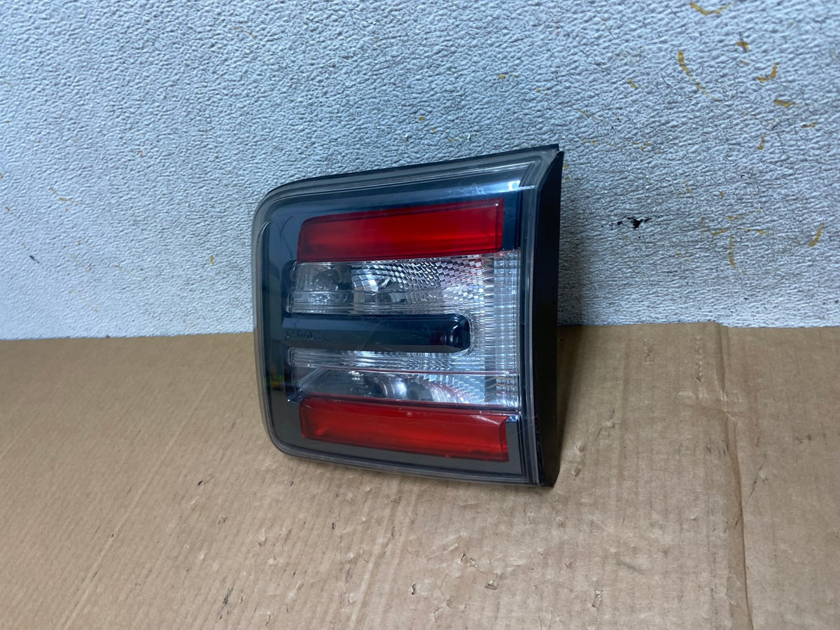 2013 to 2016 GMC Acadia Right Passenger RH Side Inner Tail Light AI5862 LK1