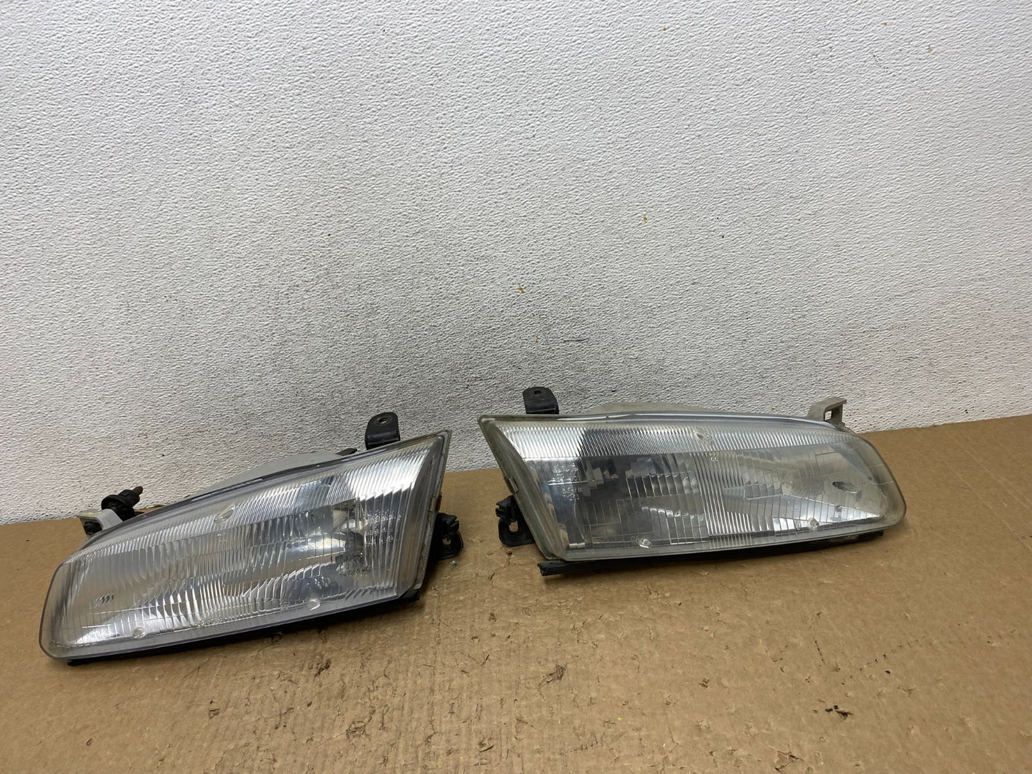 1997 1998 1999 Toyota Camry Left+Right Side Set Halogen Headlights AF8207 DW0