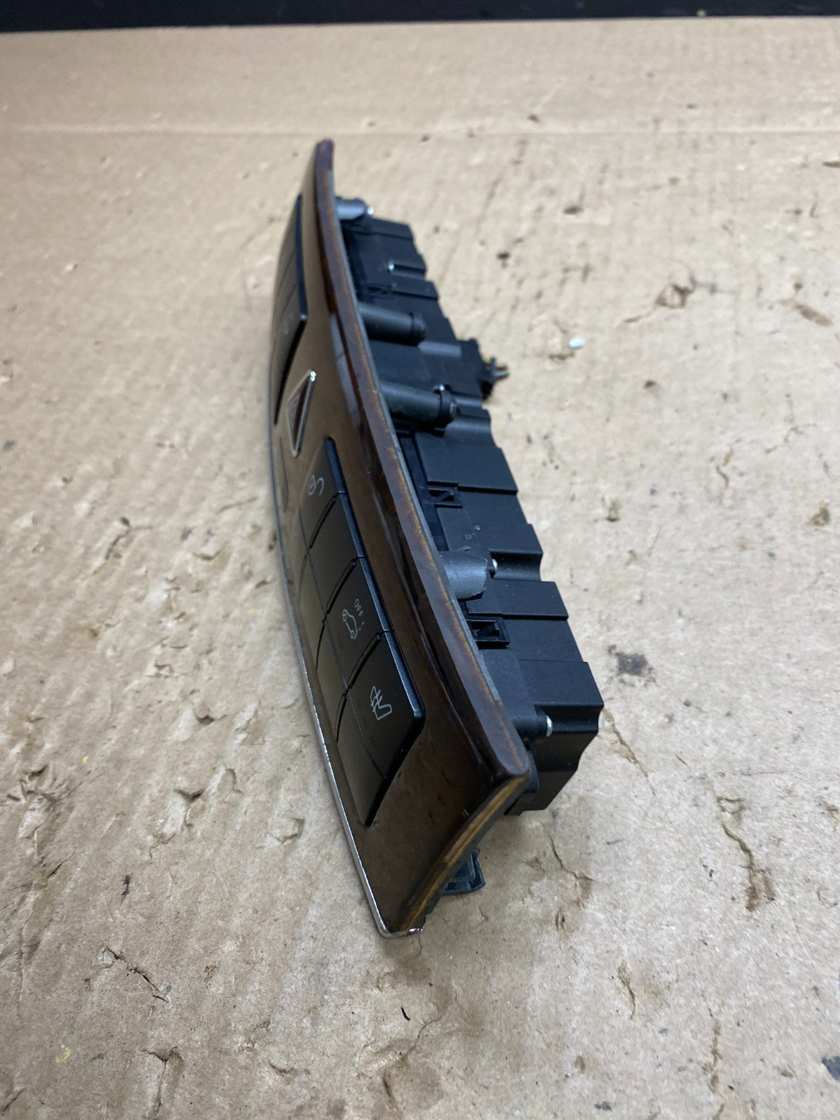 2005-2009 Mercedes W209 CLK350 CLK550 Door Lock ESP Hazard Control AC6588 DG4
