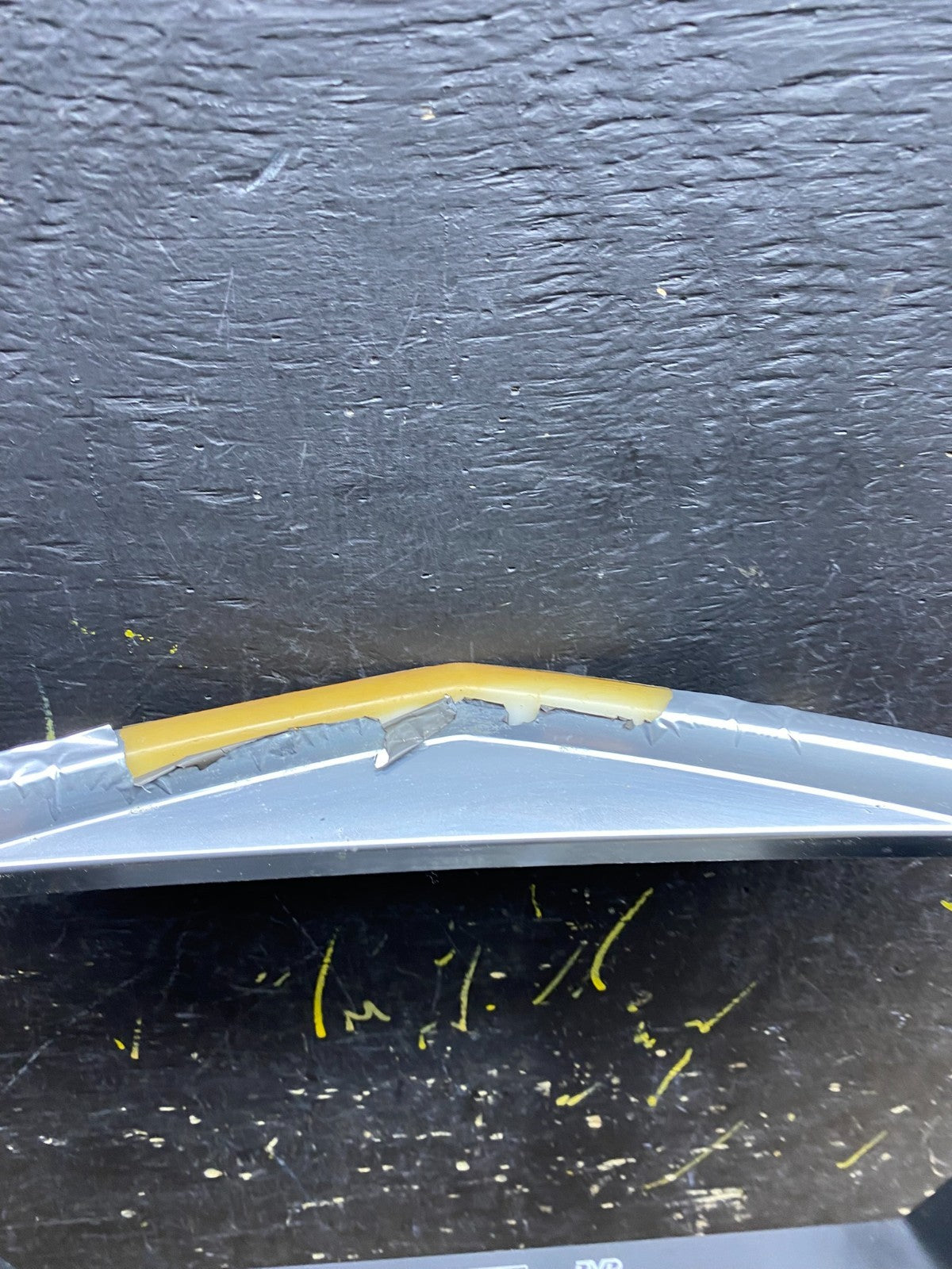 2011-2012 Cadillac SRX A/C Heater Radio Climate Control Panel Bezel OEM Z1748 DG1