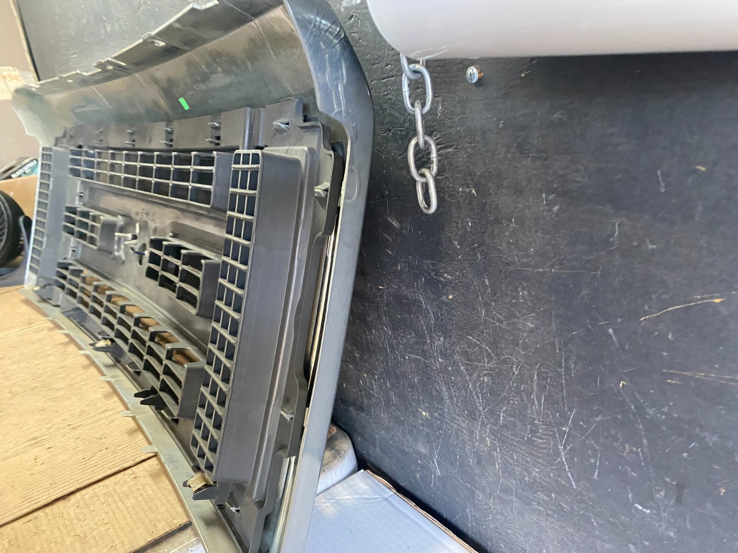 2008 to 2014 Ford Econoline E150 E250 Front Upper Chrome Grill Grille p8776 DG7