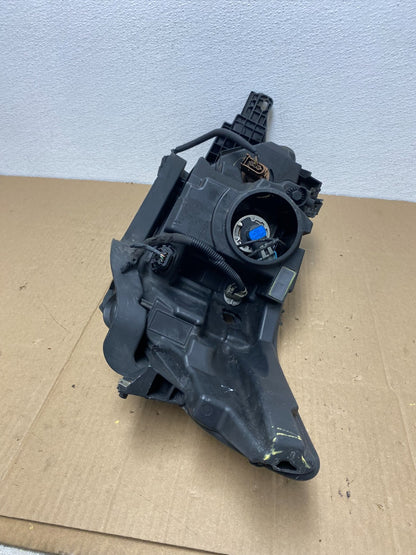 2013 to 2019 Ford Taurus Right Passenger RH Side Headlight Halogen OEM AB8142 DW9