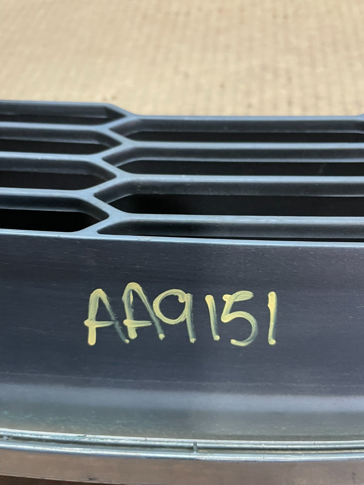 1998 to 2003 Subaru Legacy Front Grill Grille AA91519