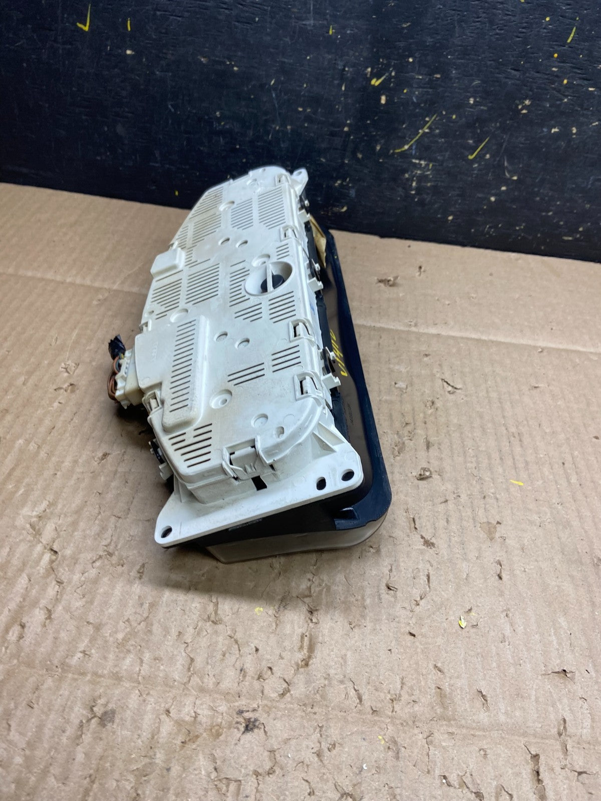 2005 to 2012 Nissan Pathfinder Xterra Frontier Speedometer Cluster Gauge V141210
