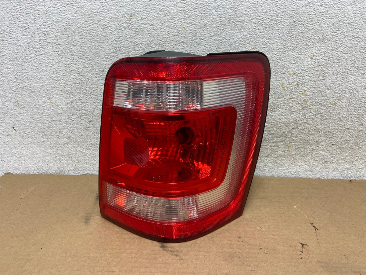 2008 to 2012 Ford Escape Right Passenger RH Side Tail Light AH4486 LK0