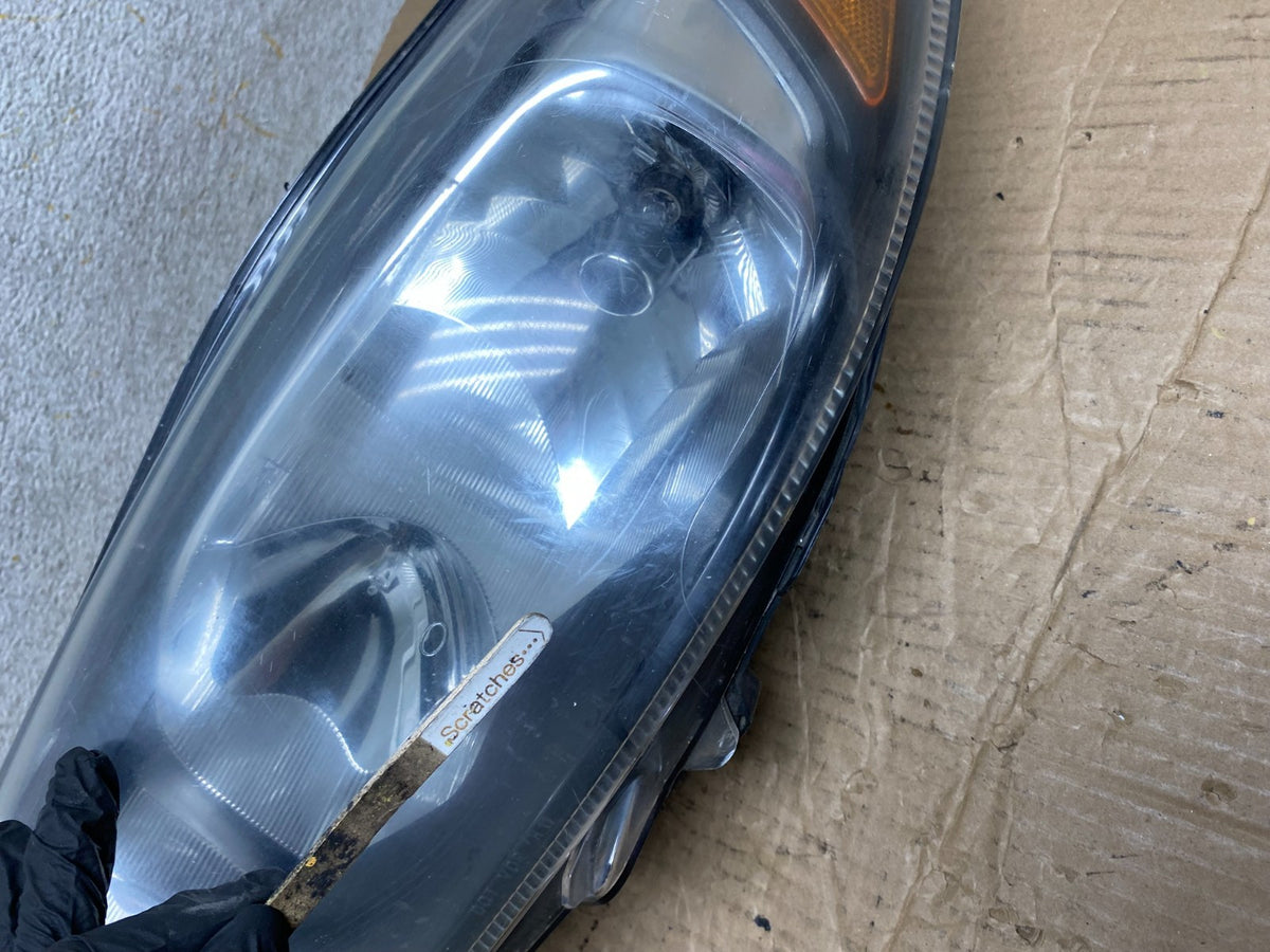 2014 to 2019 Ford Fiesta Left Driver LH Halogen Headlight AI1313 DW3