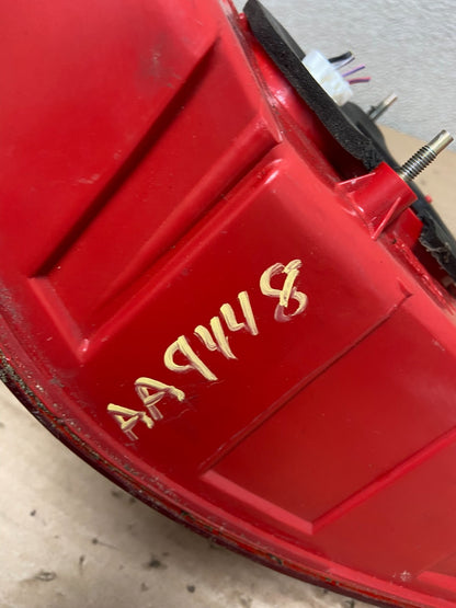 2003 to 2004 Infiniti G35 Right Passenger Rh Side Tail Light OEM AA9448 LK6