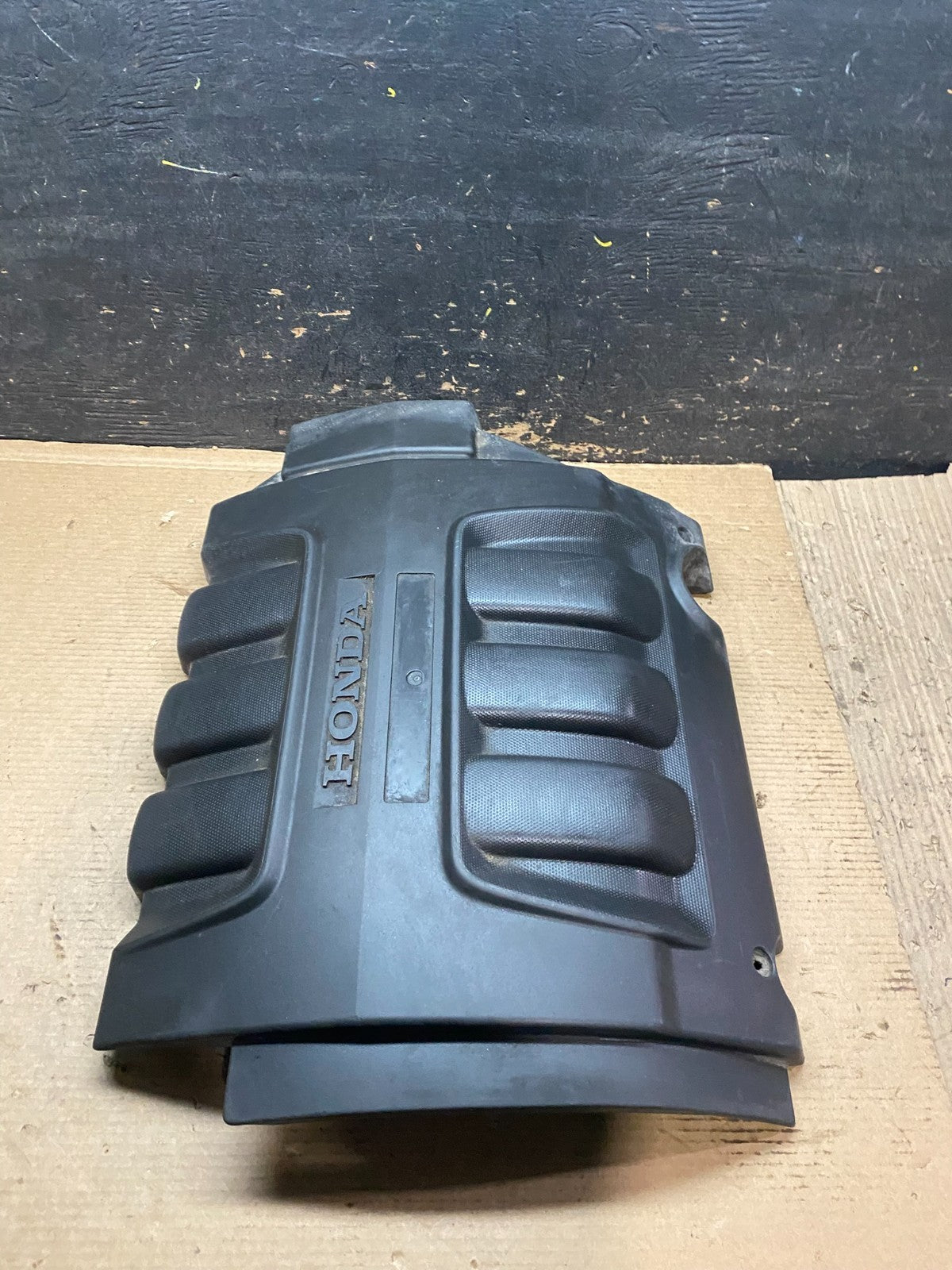 2005 to 2007 Honda Odyssey Black Engine Cover 3.5L No # v9394 DG3