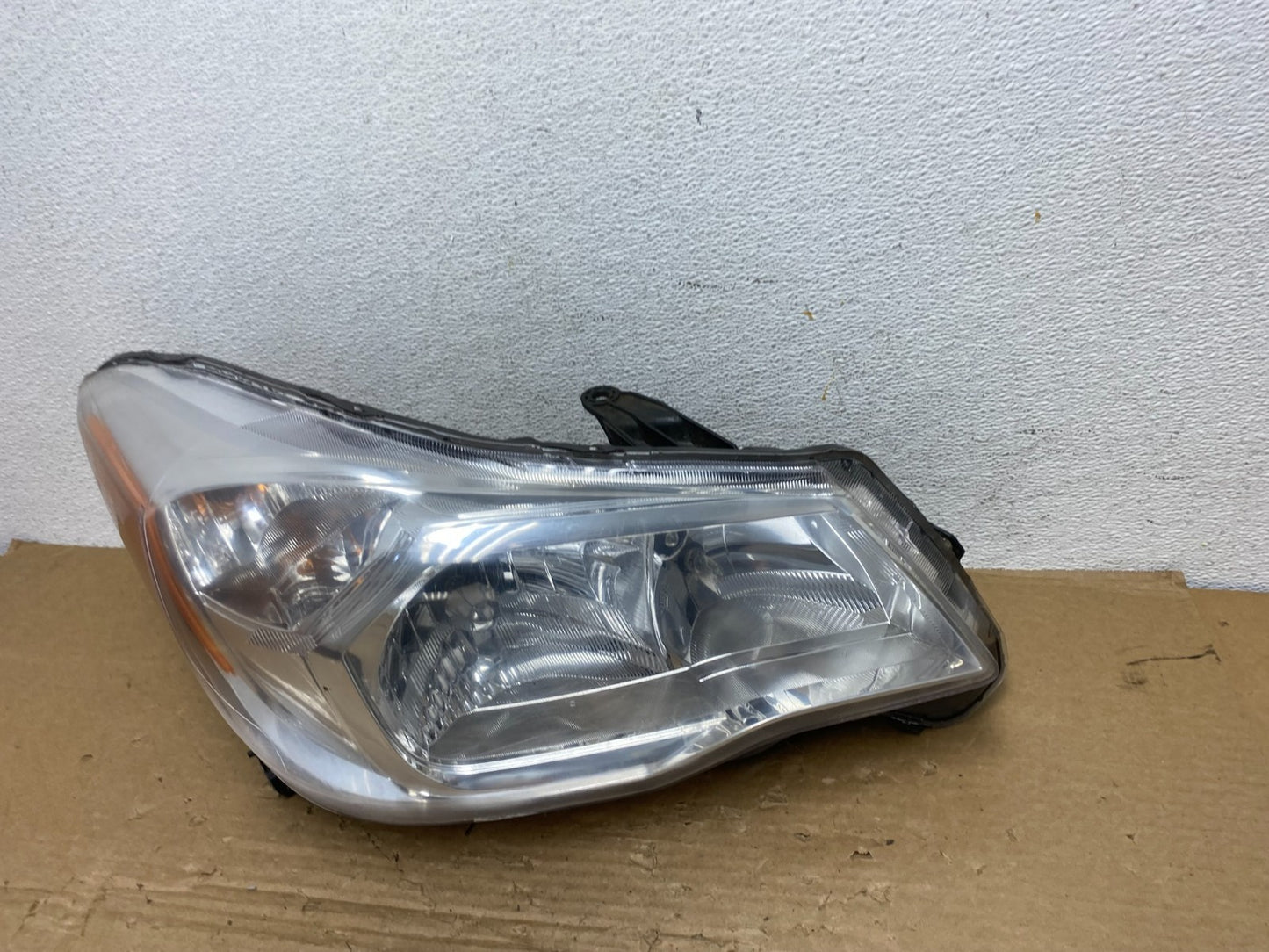2014 to 2016 Subaru Forester Right Passenger Headlight Halogen TYC AD4089 DW1