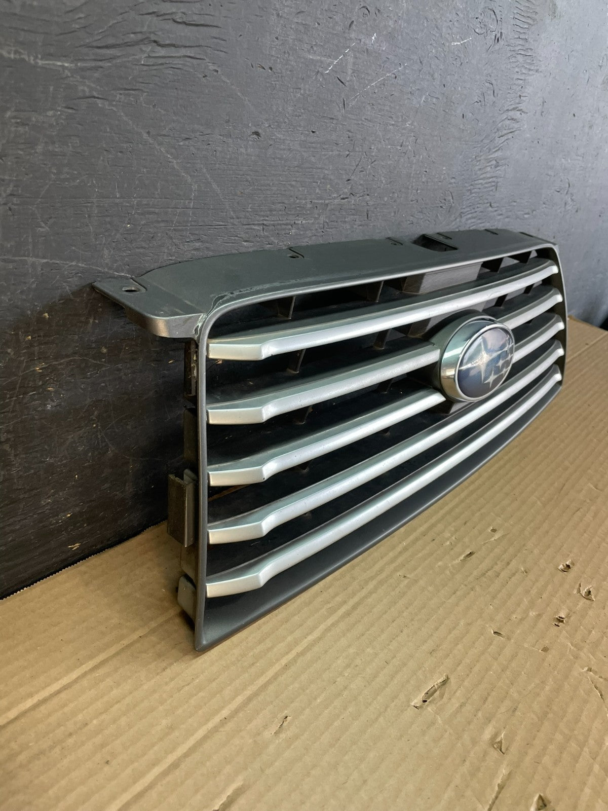 2006 to 2008 Subaru Forester Front Upper Grill Grille AE8720 DG2