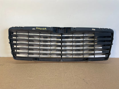 1996 to 1999 Mercedes Benz E320 Front Upper Grill Grill 2108880123 AH0029 DG3