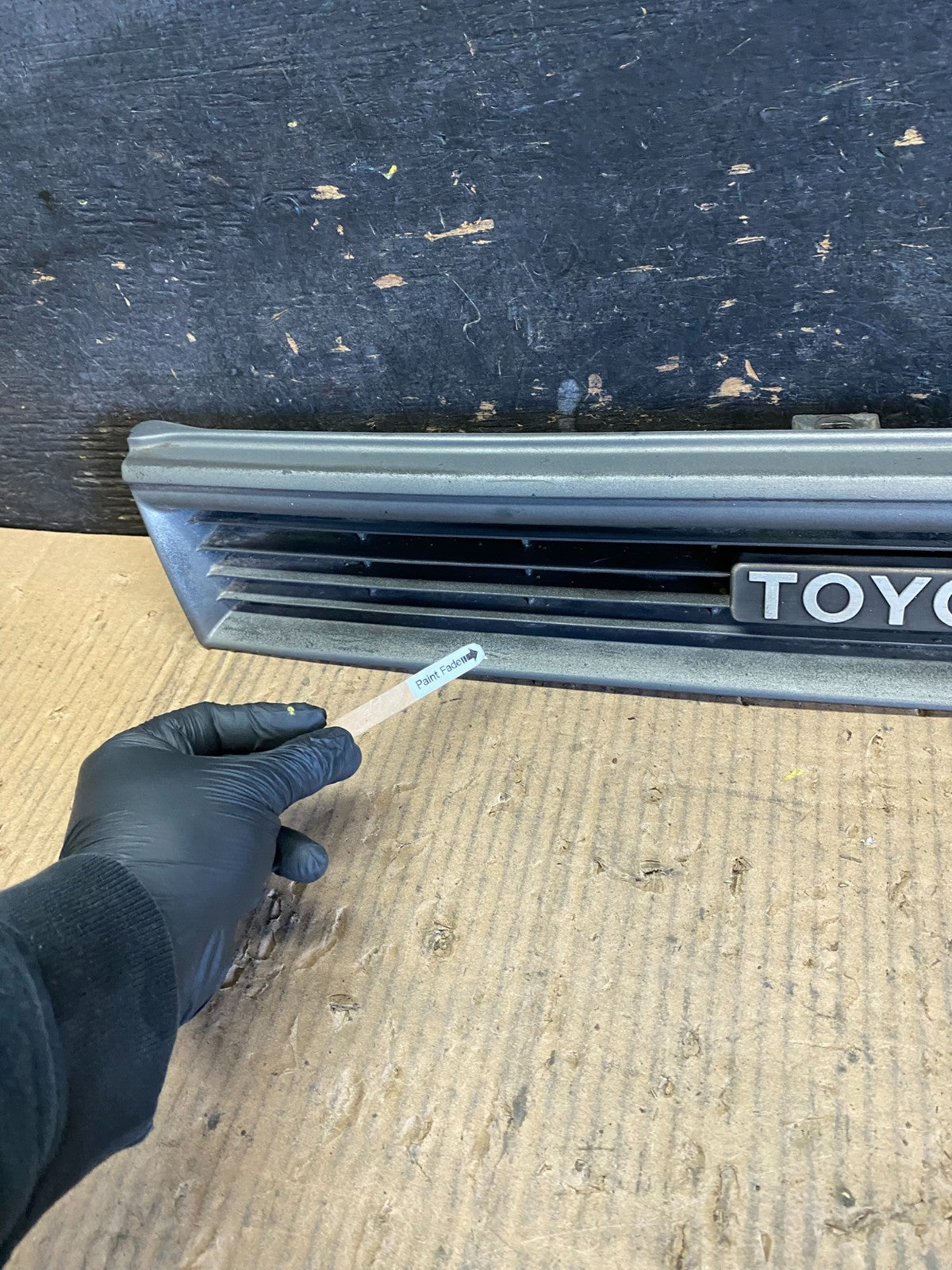 1988-1992 Toyota Corolla Grille Grill Front Upper  W/Insert Bracket OEM S9598 DG3