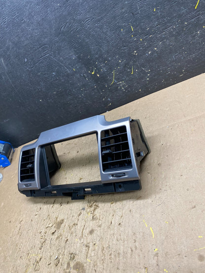 2010 - 2012 Lincoln MKZ Center Dash Gps Radio Bezel Panel Air Vent OEM T8555 DG2
