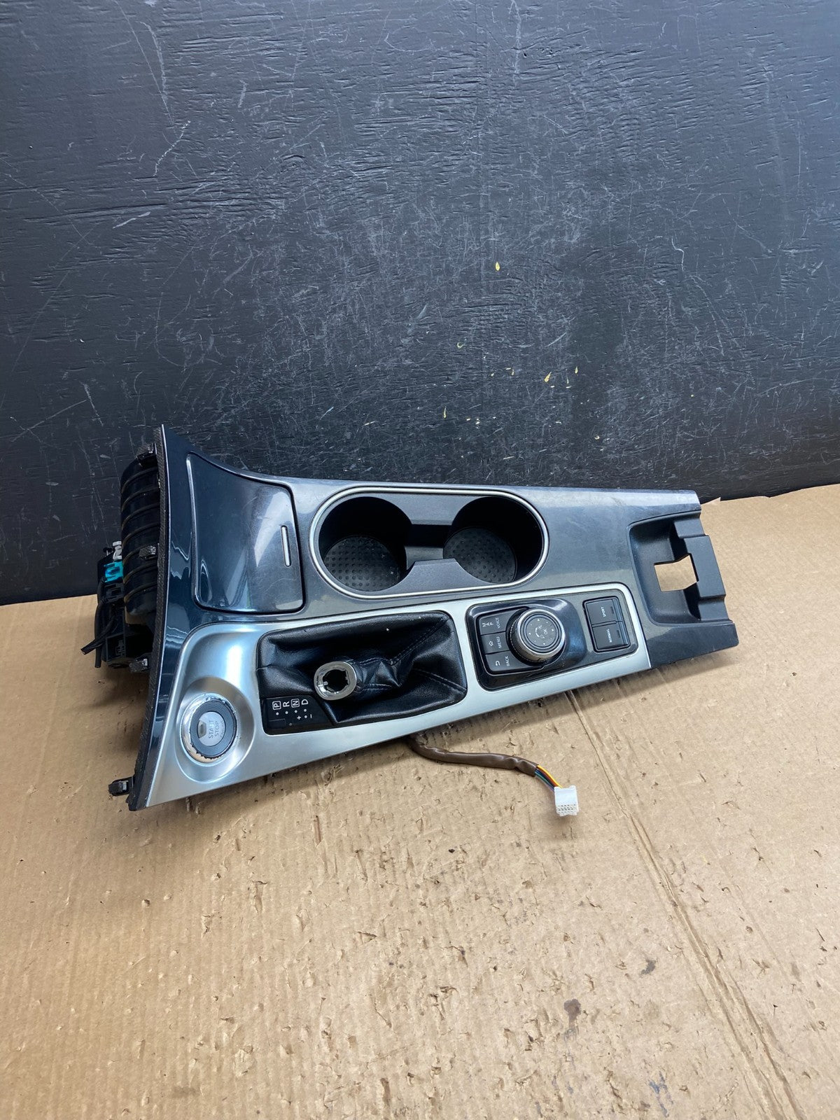 2016 to 2019 Nissan Maxima Climate Control Shifter Floor Bezel Trim OE AE4196 DG1