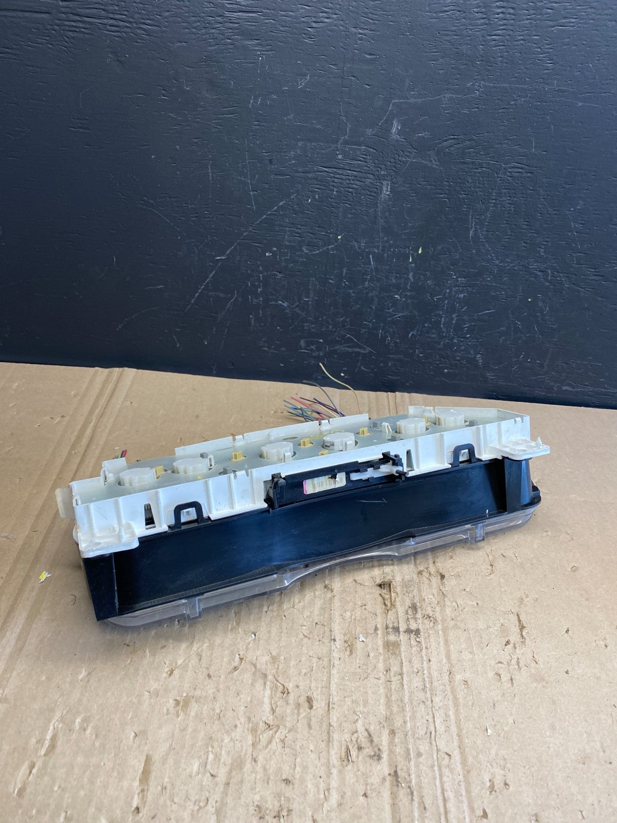 2006 Ford E350 Gauge Speedometer Cluster OEM ab9123 DG5