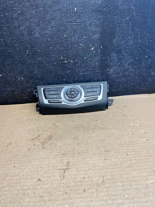 2009-2014 Nissan Murano AM FM Radio CD Control Panel AH3677 DG0