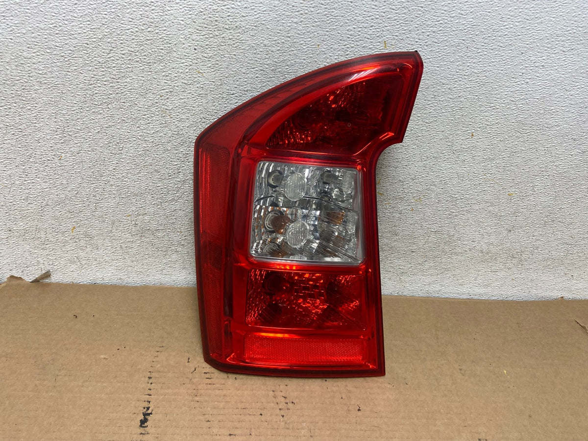 2007 2008 2009 2010 2011 2012 Kia Rondo Left Driver LH Tail Light AH4024 LK0