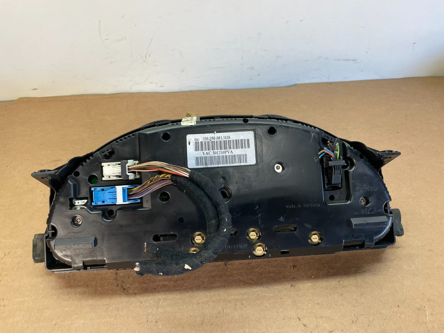 2003 2006 Land Range Rover Speedometer Cluster Gauge AG0722 DG10