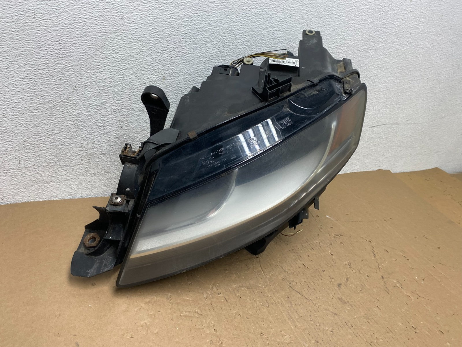 Halogen 2009 to 2012 Audi A4 Left Driver LH Side Headlight AD8089 DW2