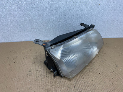 1995-1997 Toyota Avalon Right Passenger RH Side Headlight AC4091 DW2