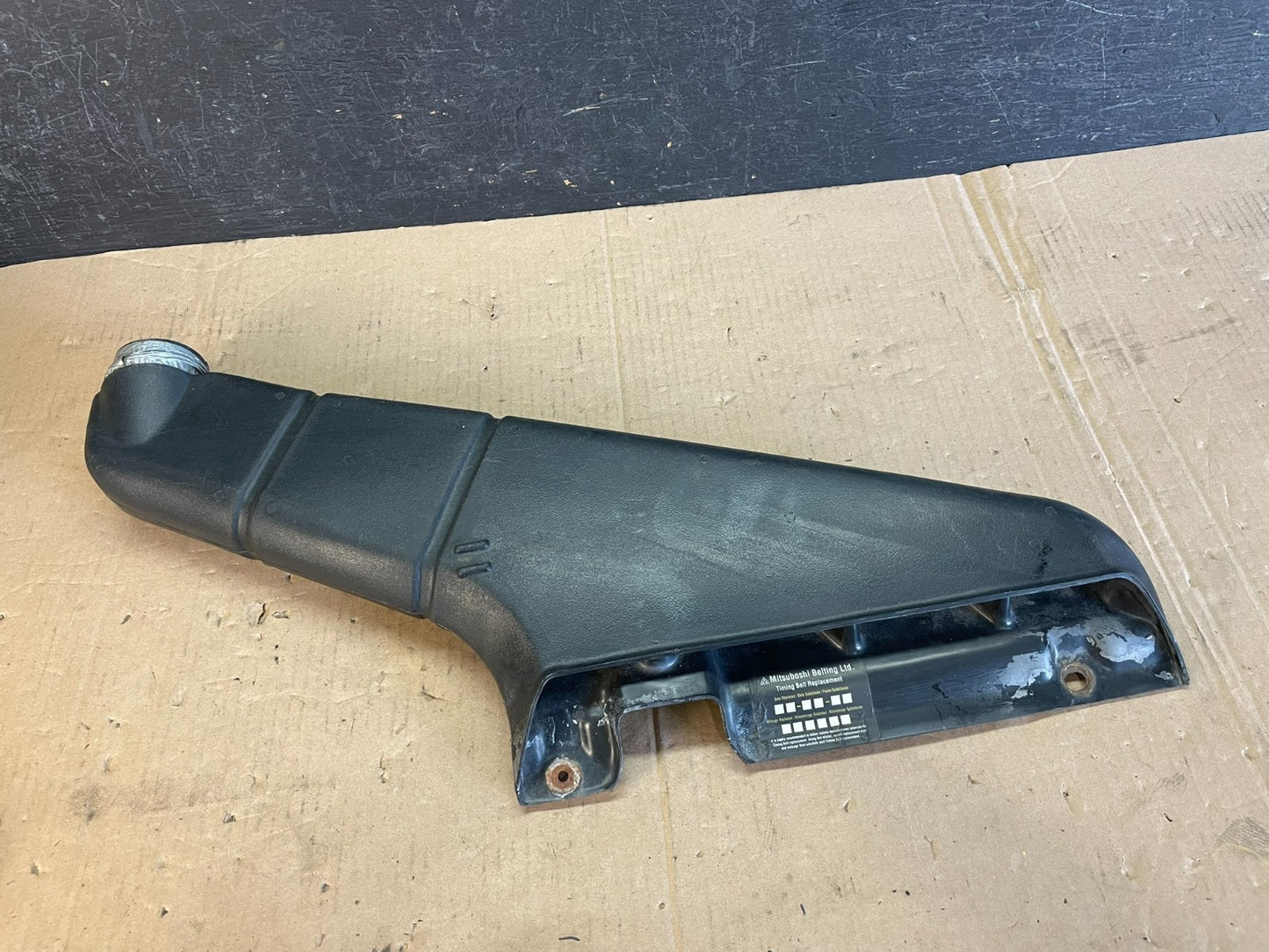 2000-2004 Subaru Legacy Outback Air Intake Duct Cleaner Tube AD8598 DG0