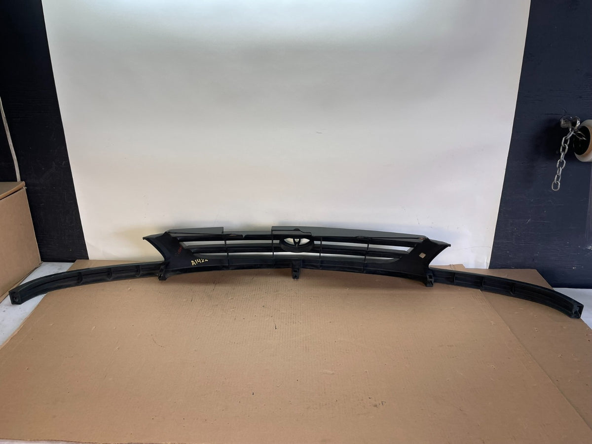 1998 1999 2000 Toyota Sienna Front Upper Mesh Grill Grille AI4224 DG5