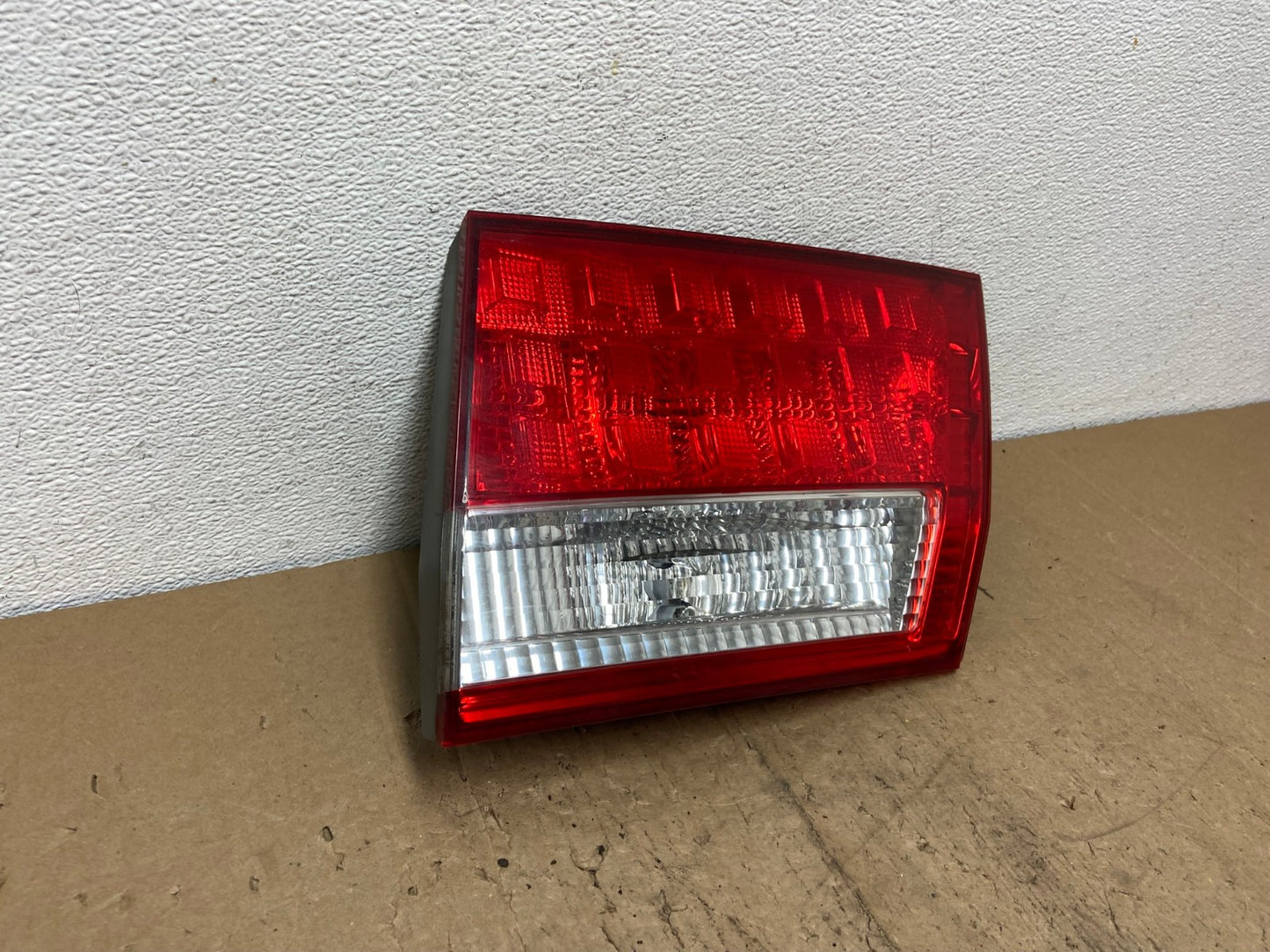 2005 2006 2007 Honda Odyssey Inner Right Passenger RH Tail Light AC7236 LK2
