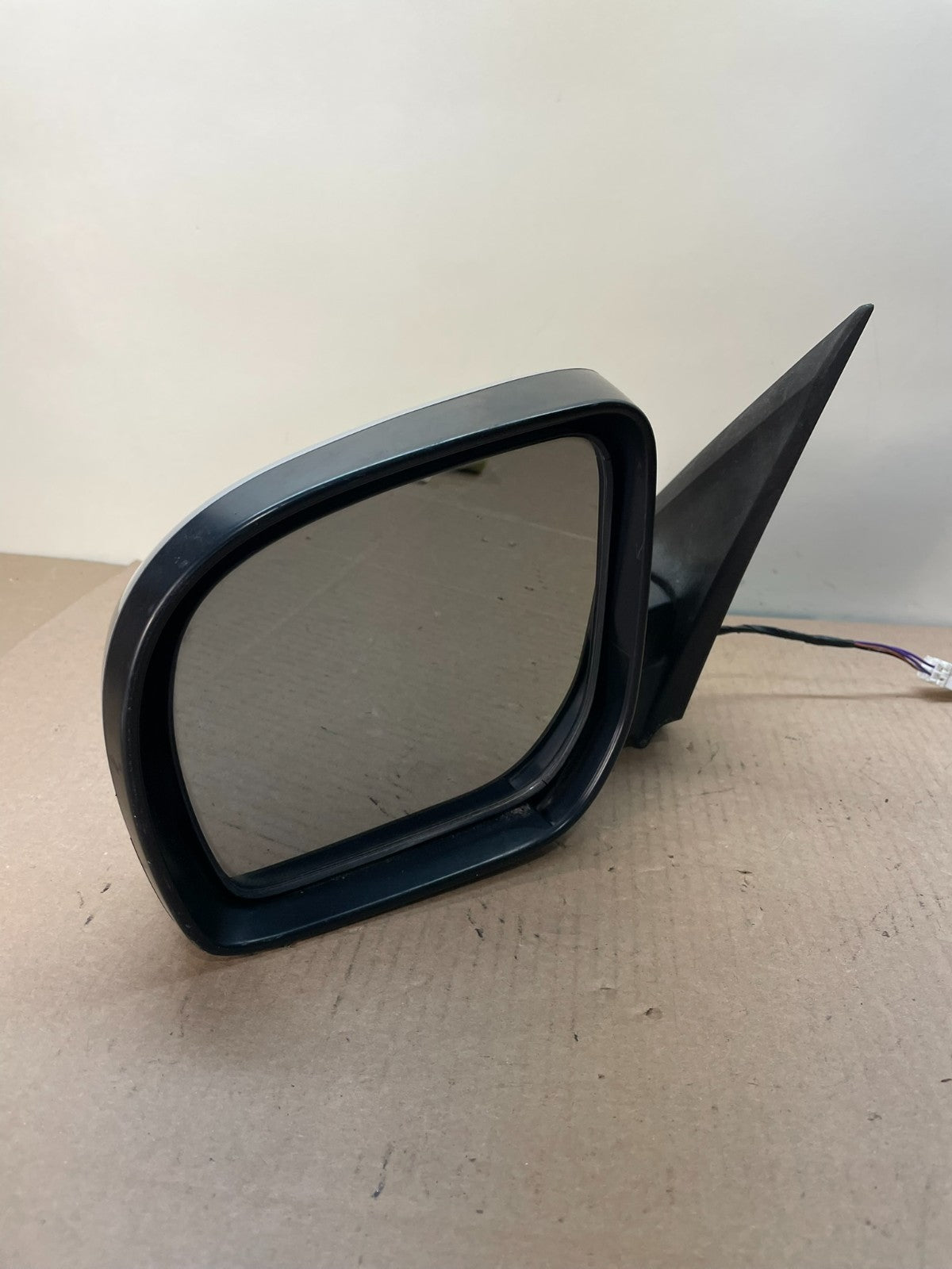 2009 to 2010 Subaru Forester Left Driver Side View Power Door Mirror AJ0623 DG2