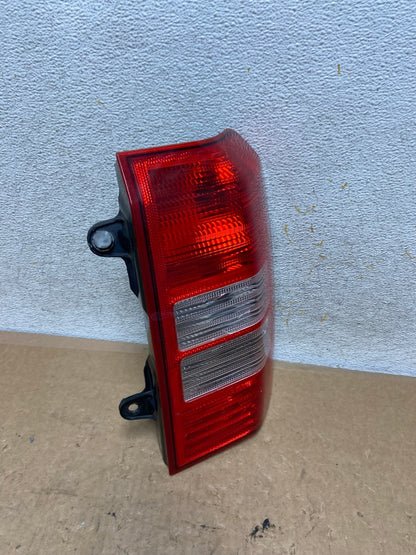 2008-2016 Jeep Patriot Right Passenger Rh Side Tail Light AI3505 LK2