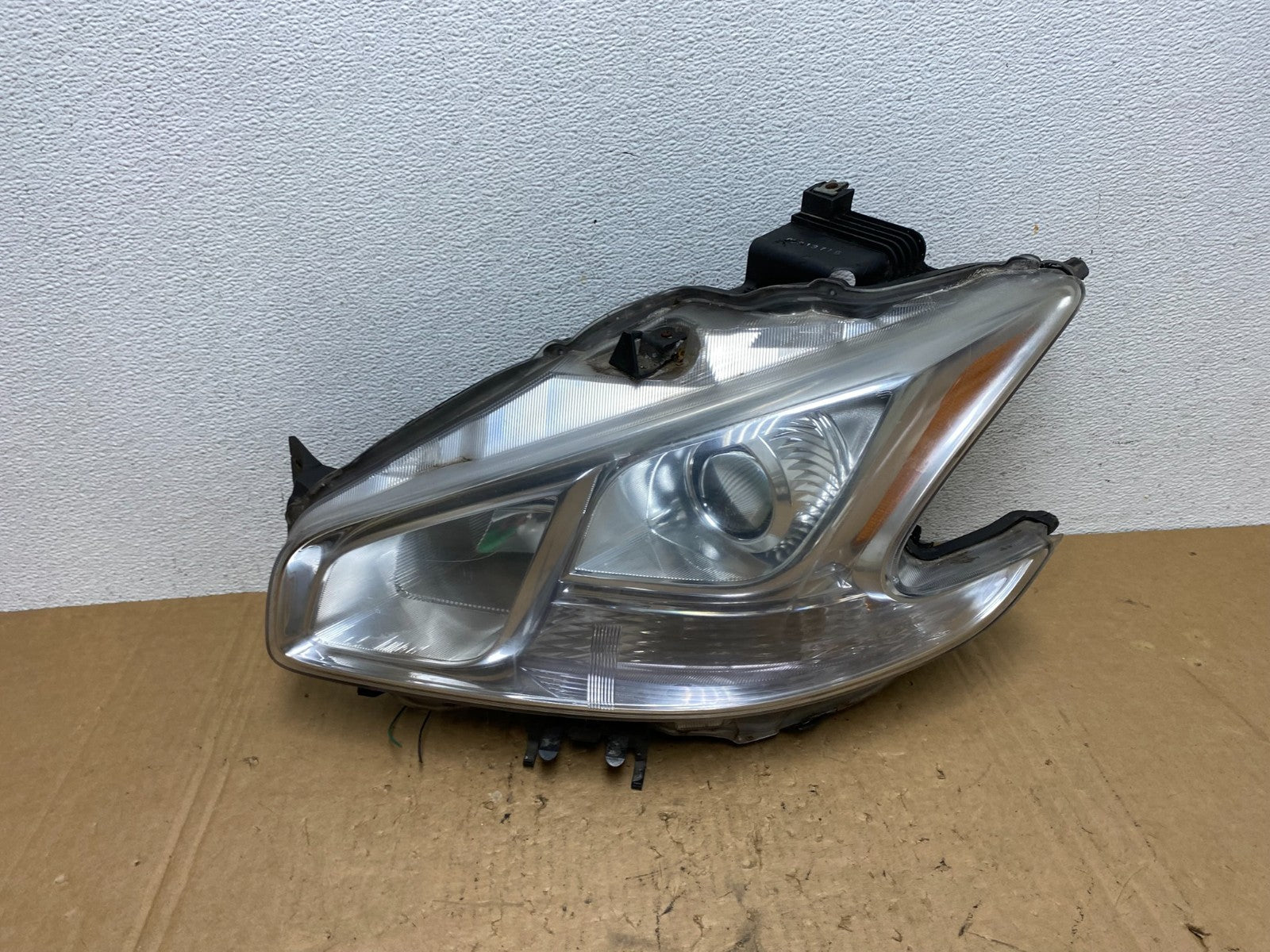2009-2014 Nissan Maxima Headlight Left Driver Side Xenon HID DEPO AD3299 DW0